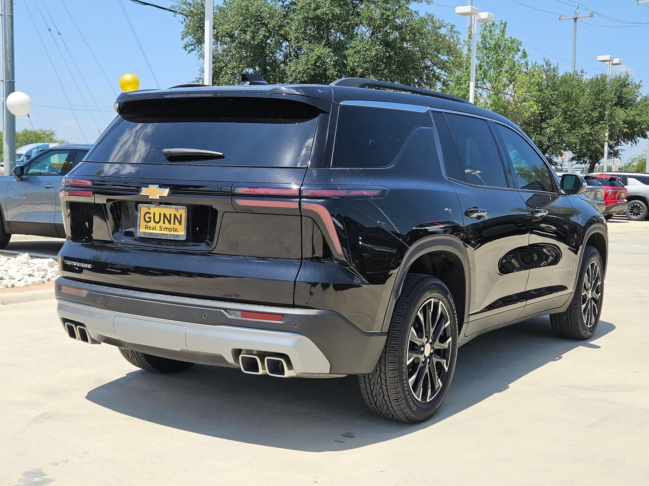 2025 Chevrolet Traverse FWD LT