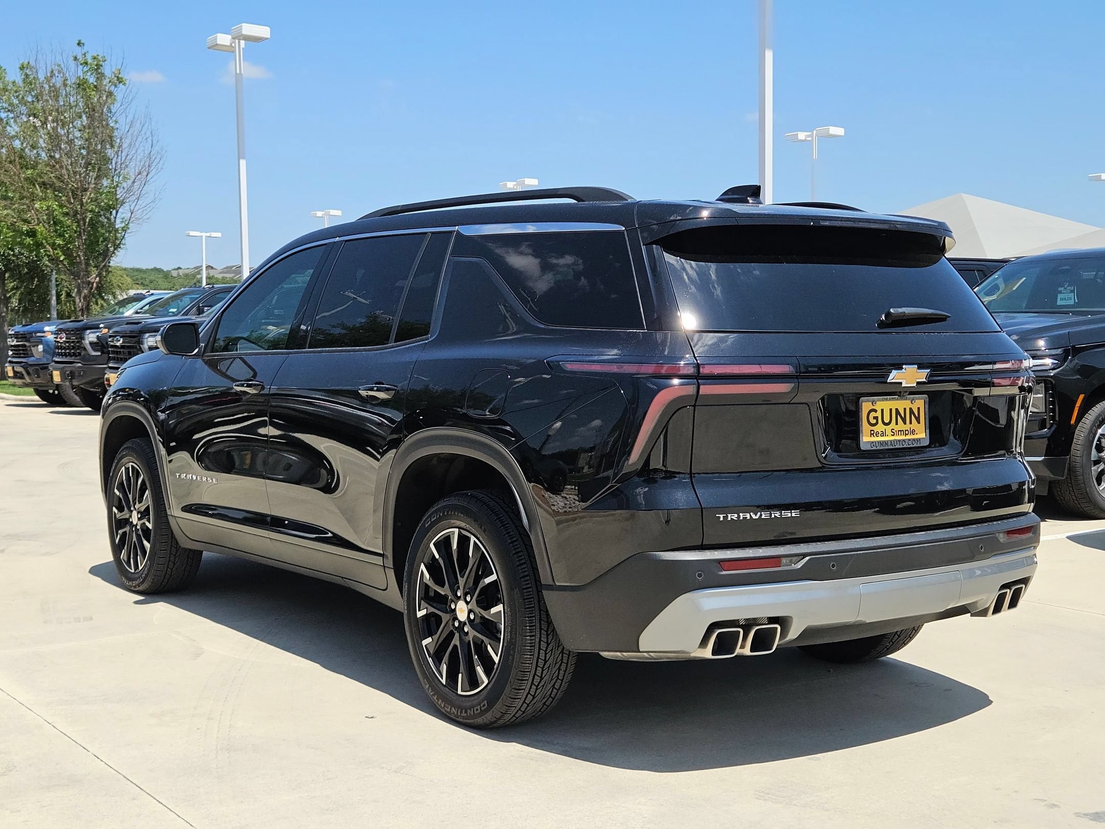 2025 Chevrolet Traverse FWD LT