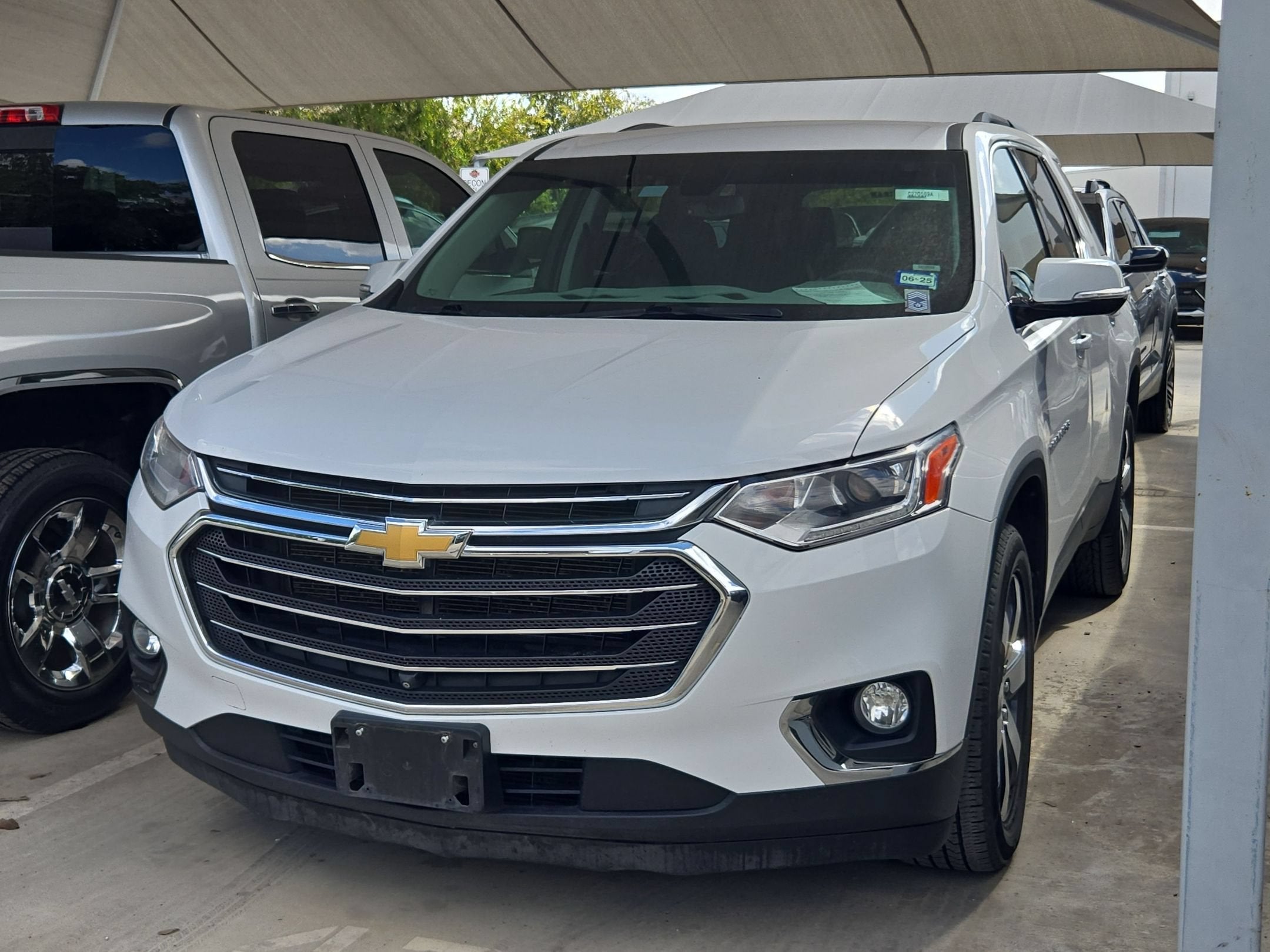 2020 Chevrolet Traverse LT Leather