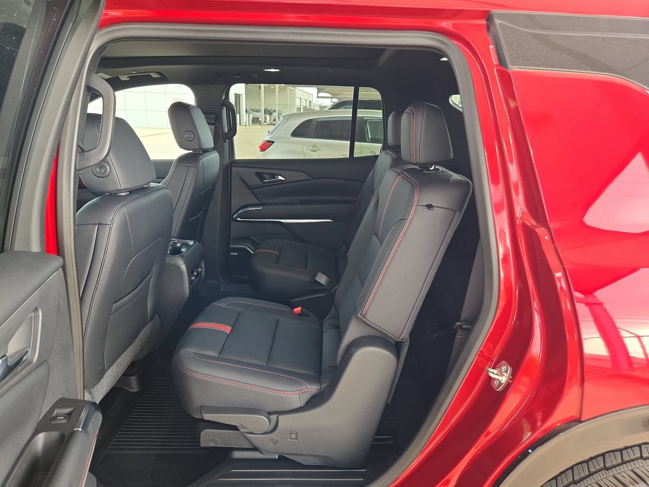 2025 Chevrolet Traverse AWD RS