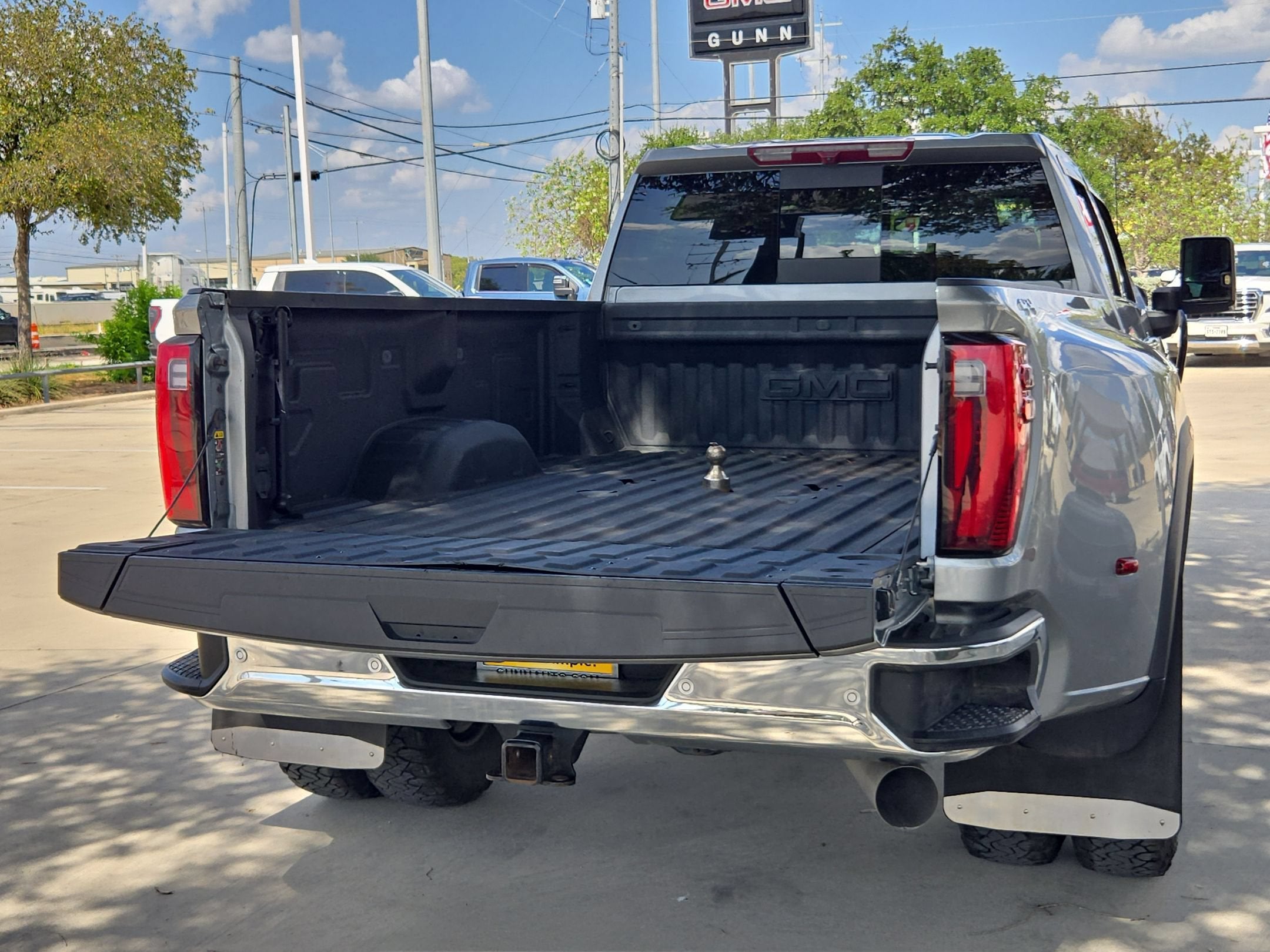 2024 GMC Sierra 3500HD SLT