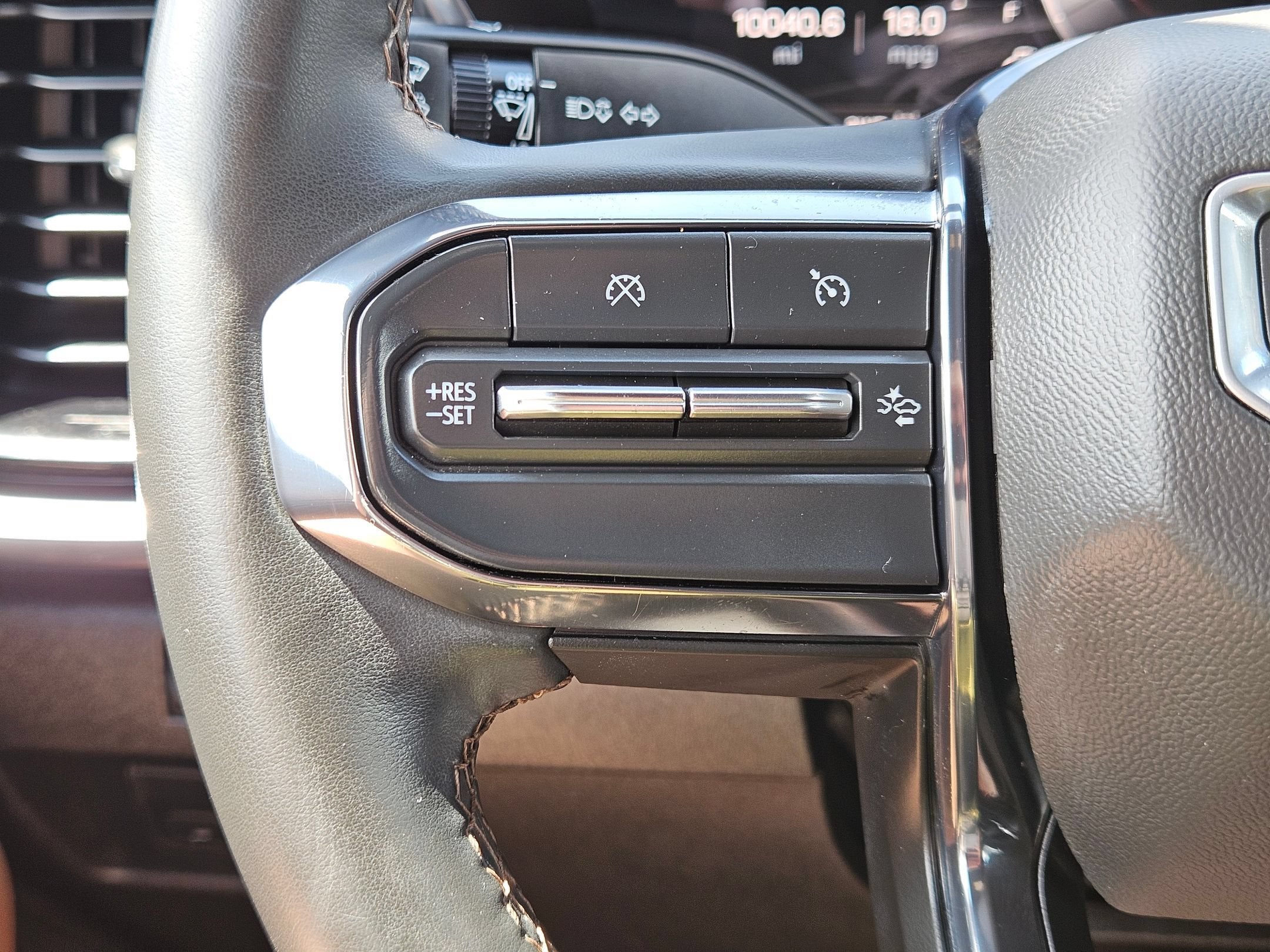 2024 GMC Canyon 4WD AT4