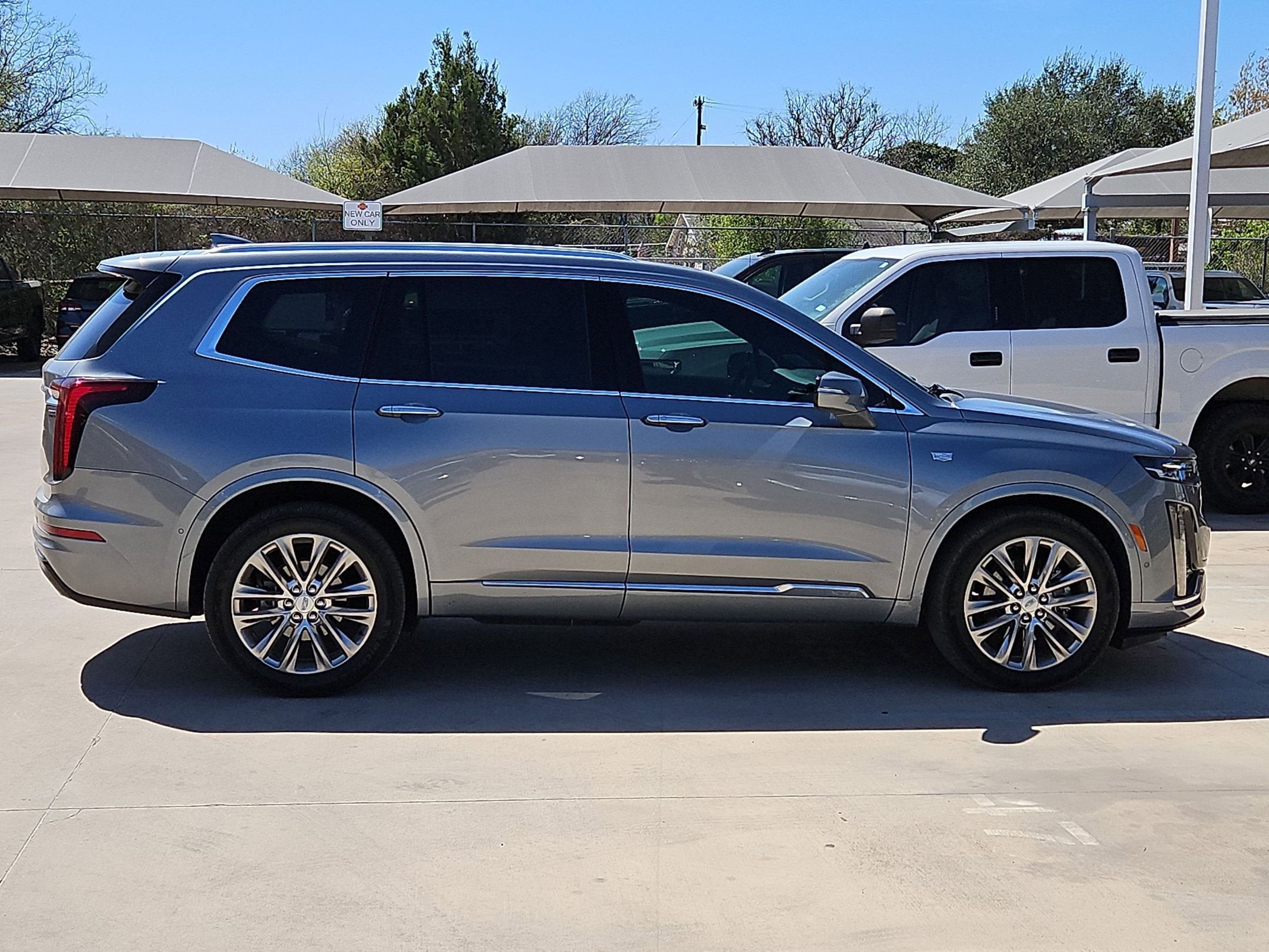 2023 Cadillac XT6 FWD Premium Luxury