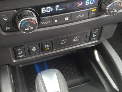 2024 Nissan Frontier SV