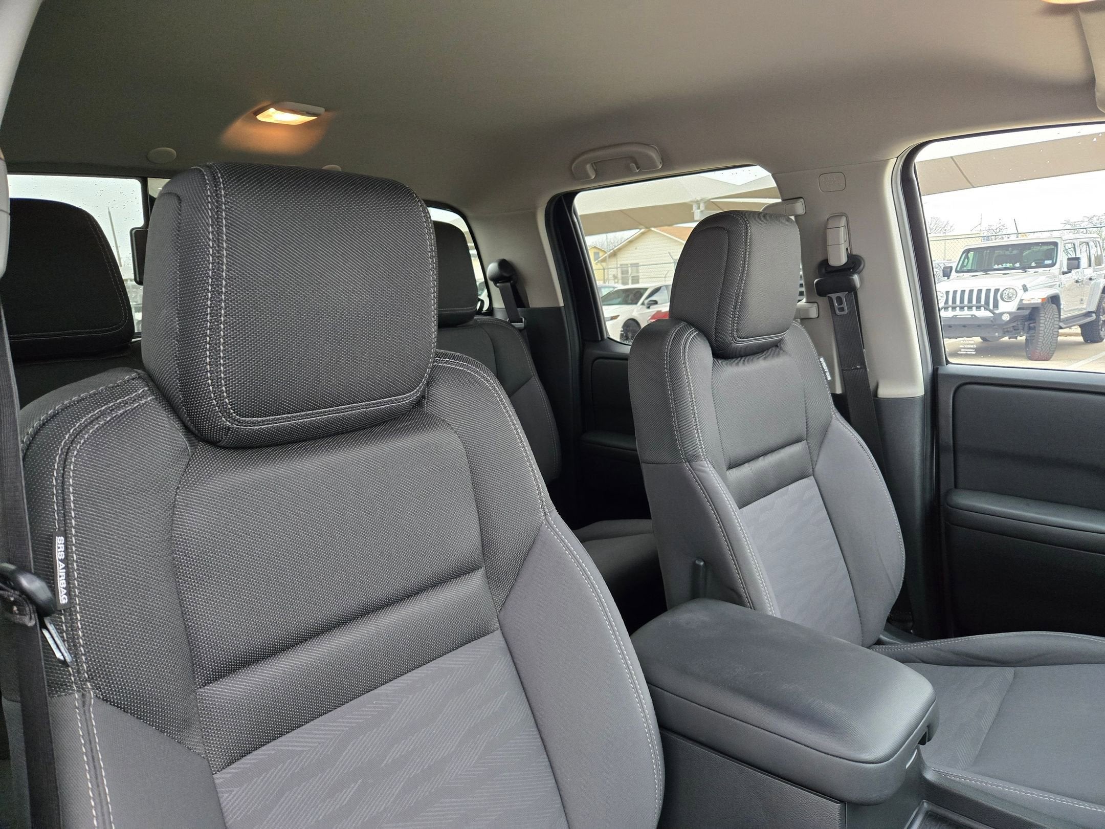 2024 Nissan Frontier SV