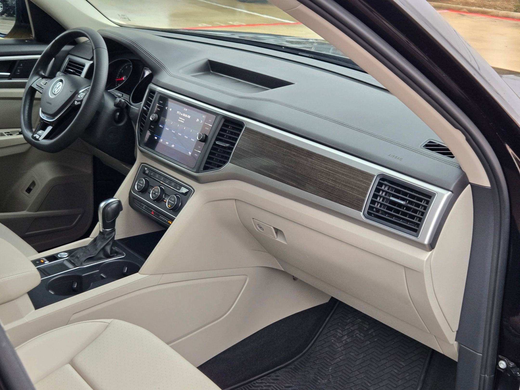 2018 Volkswagen Atlas 3.6L V6 SE w/Technology