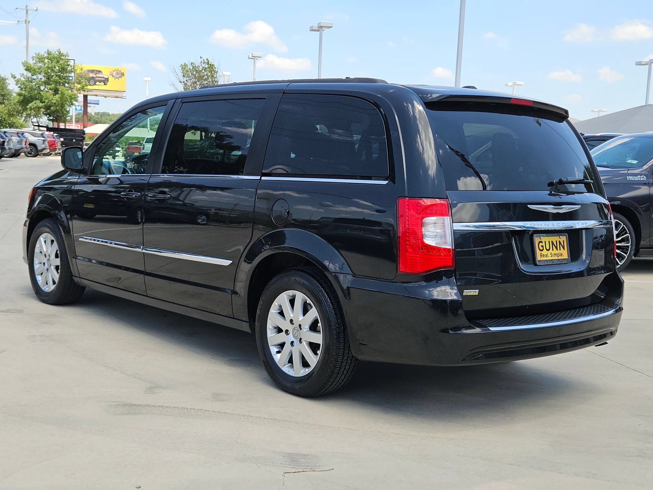 2016 Chrysler Town & Country Touring