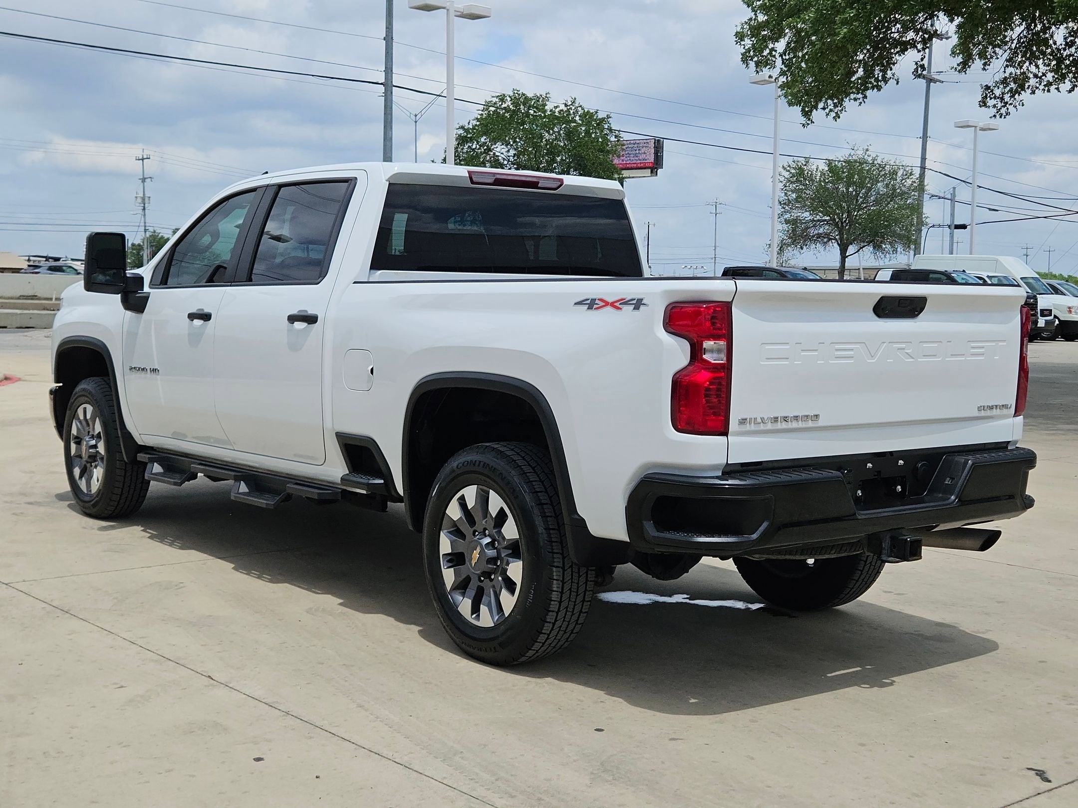 2024 Chevrolet Silverado 2500HD Custom