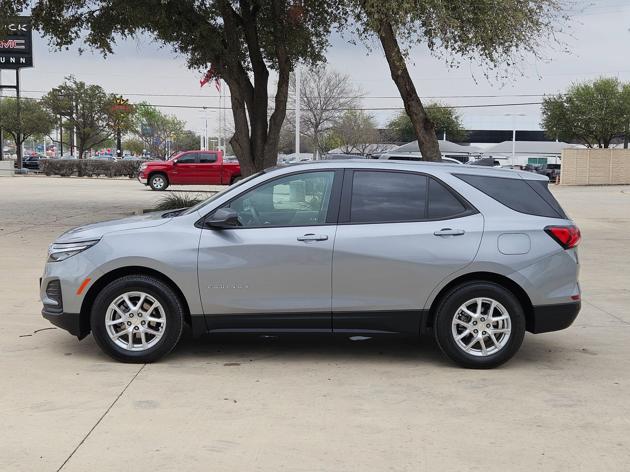 2024 Chevrolet Equinox LS