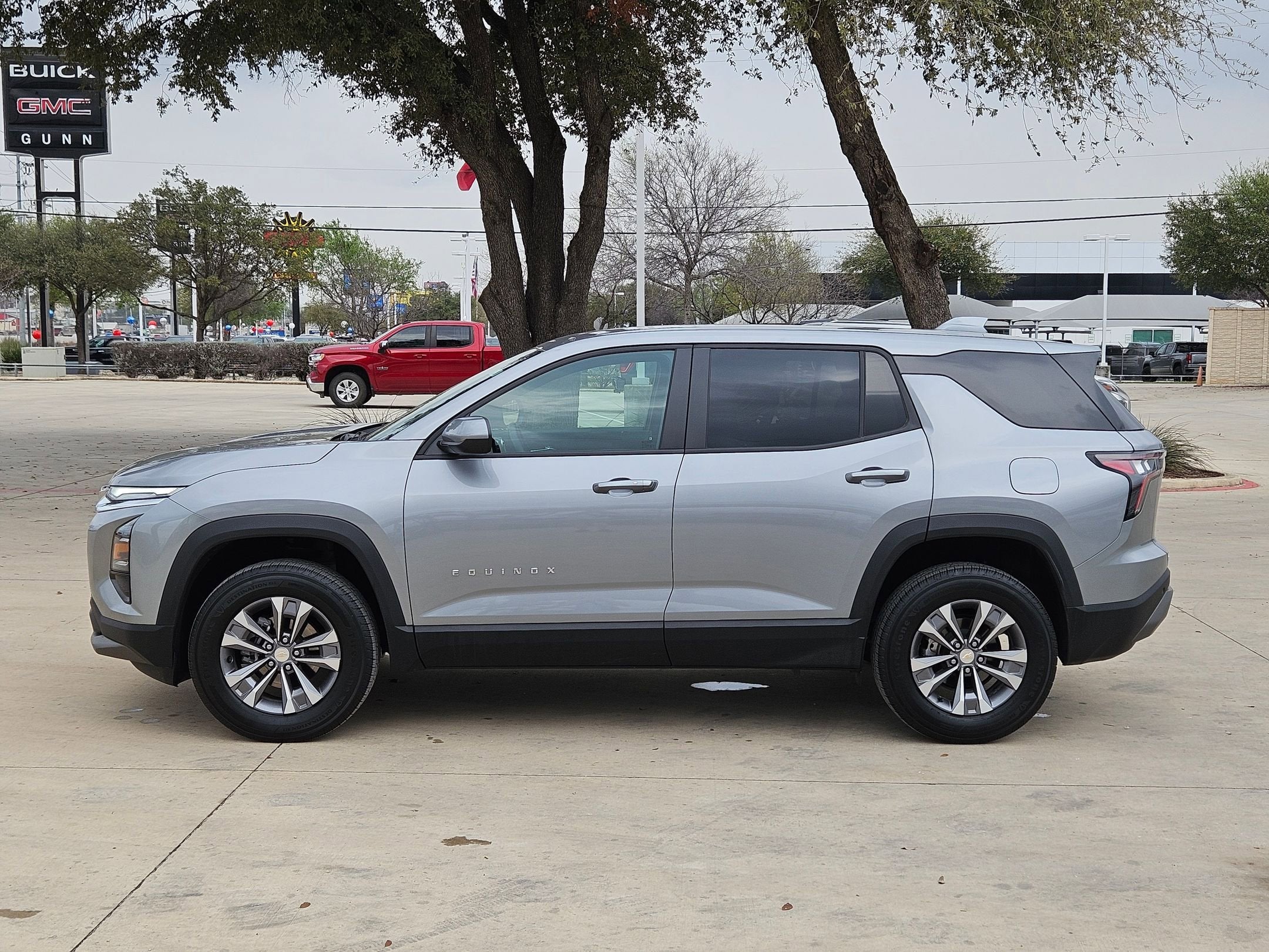 2026 Chevrolet Equinox FWD LT