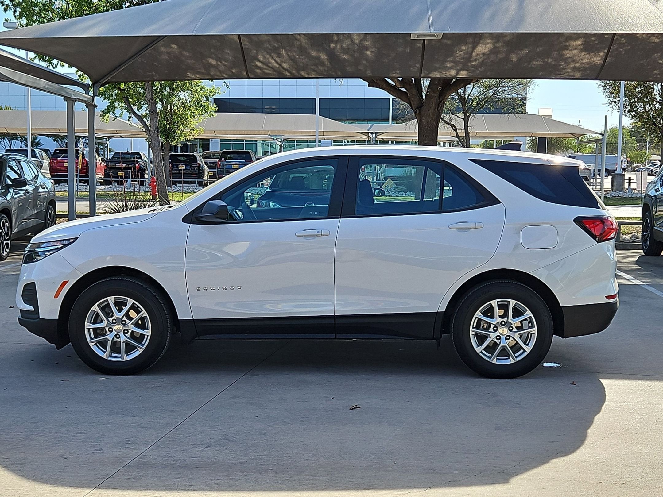 2024 Chevrolet Equinox LS
