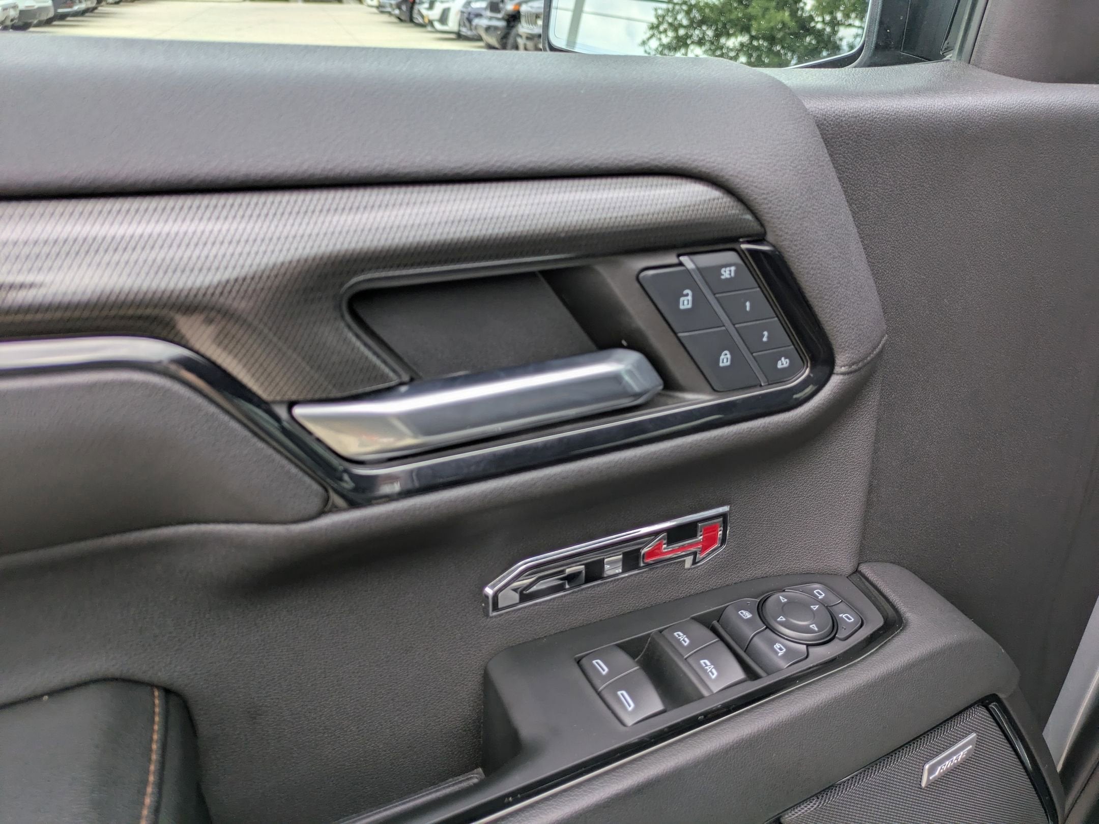 2024 GMC Sierra 1500 AT4