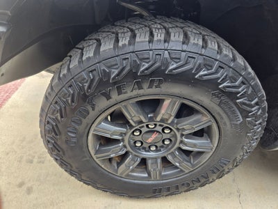 2024 GMC Sierra 1500 AT4X