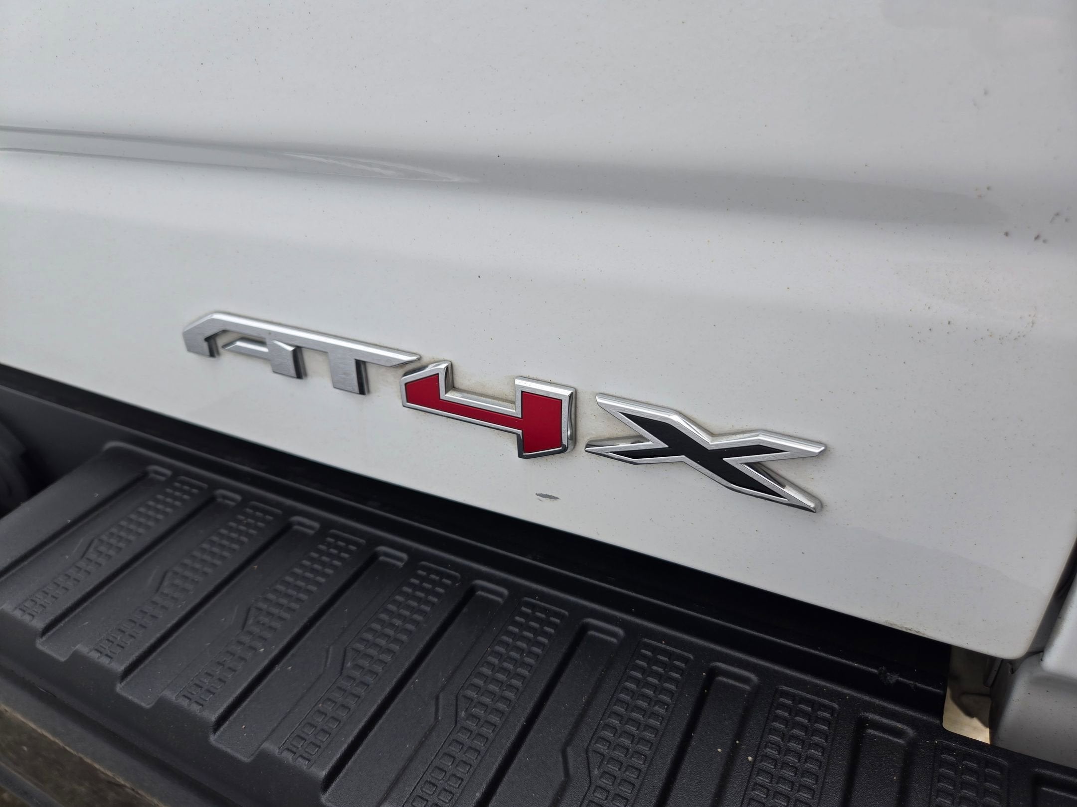 2024 GMC Sierra 1500 AT4X