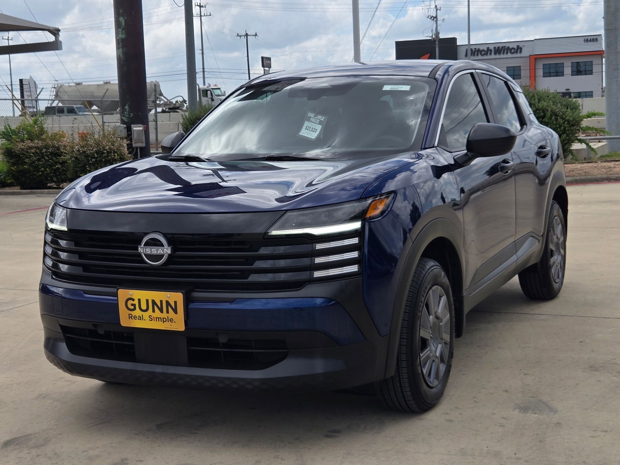 2025 Nissan Kicks S