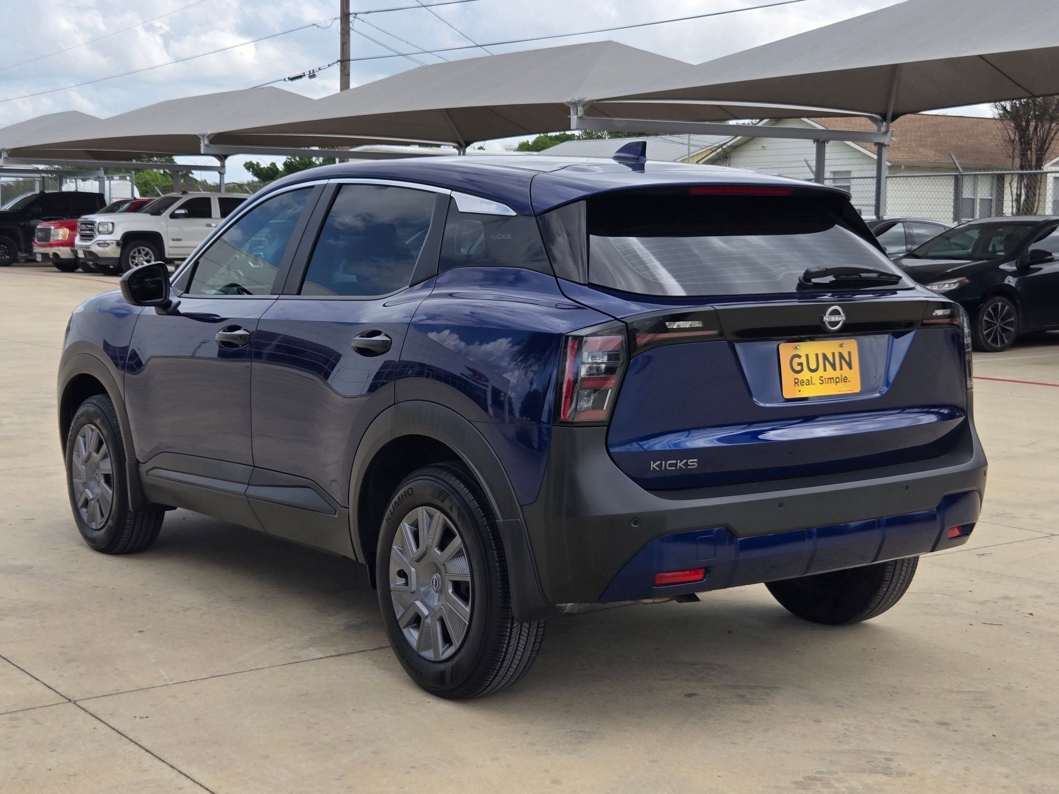 2025 Nissan Kicks S
