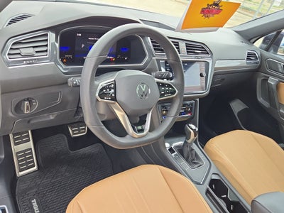 2022 Volkswagen Tiguan SE R-Line Black