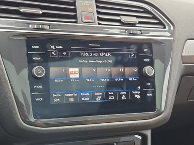 2022 Volkswagen Tiguan SE R-Line Black