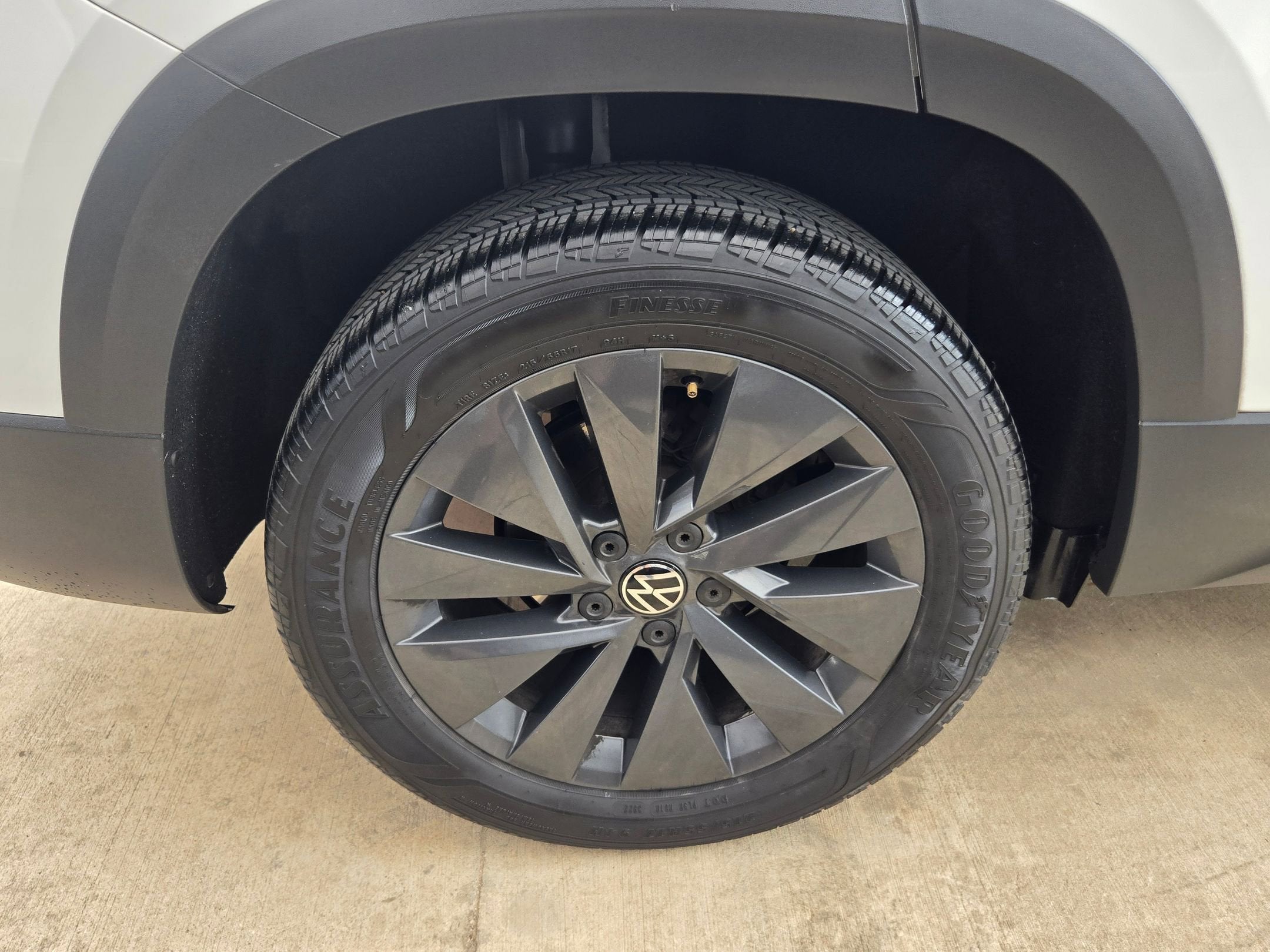 2023 Volkswagen Taos S