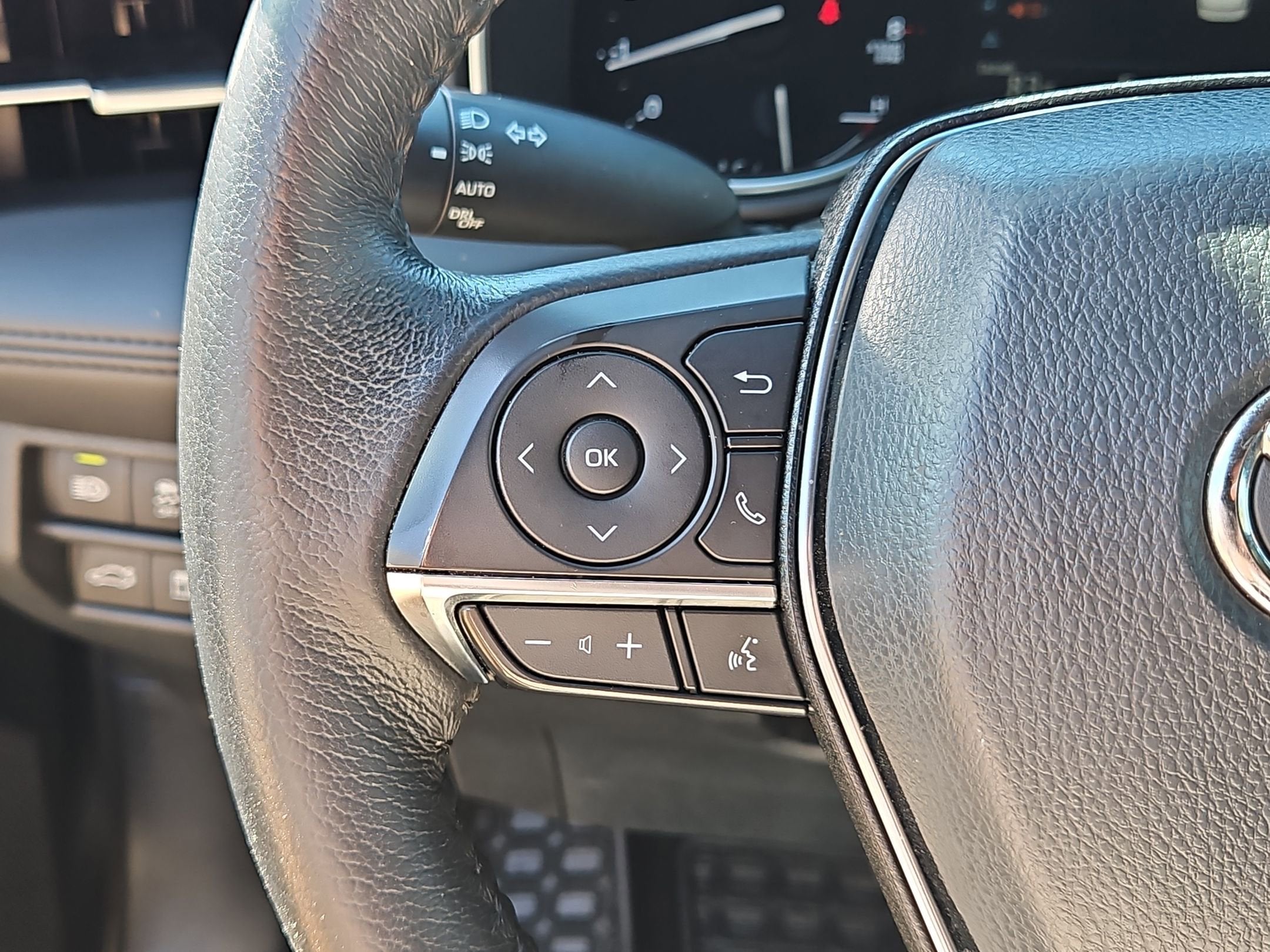 2022 Toyota Avalon XLE