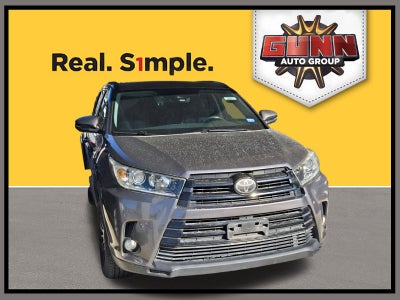 2017 Toyota Highlander SE