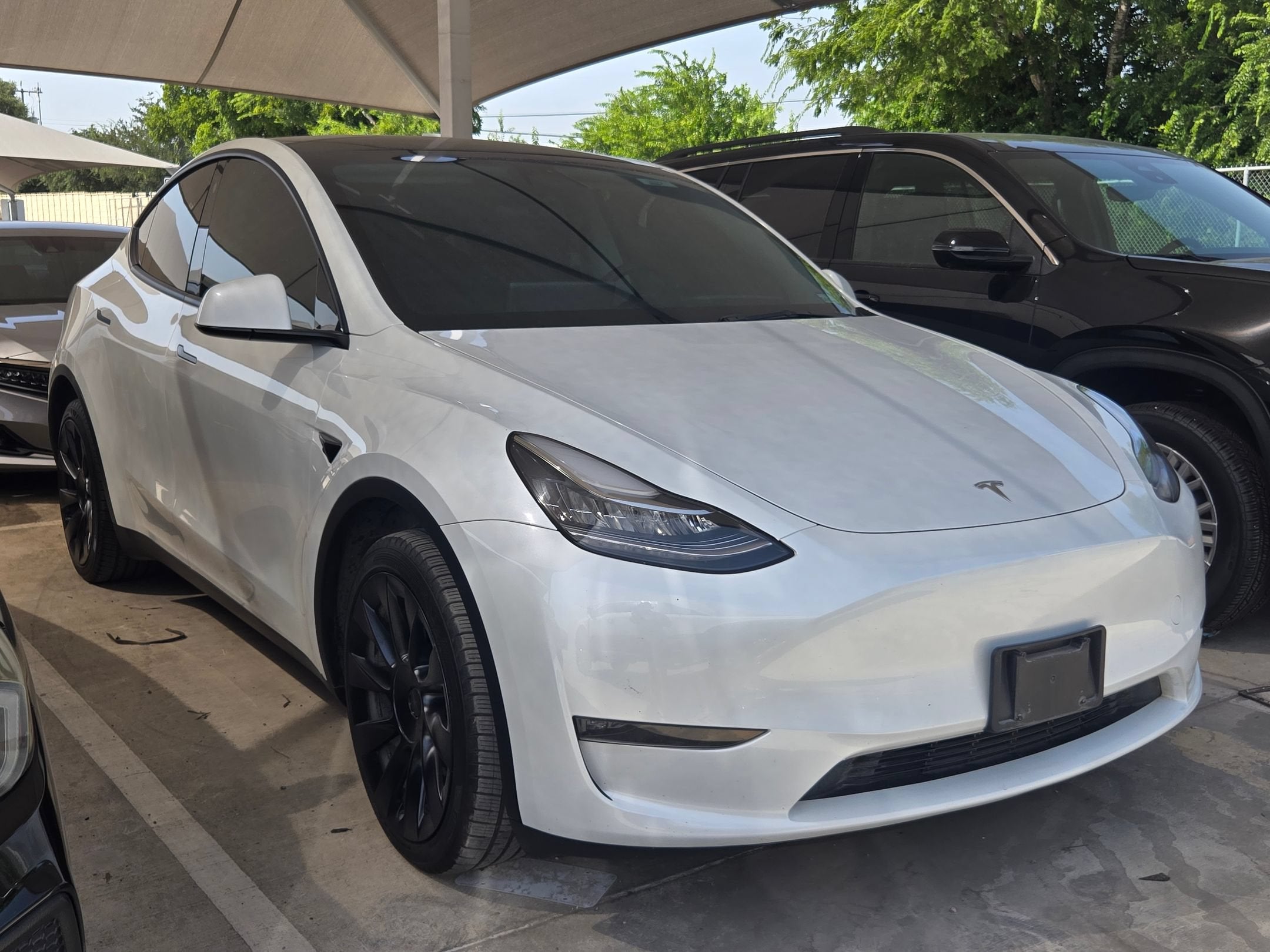 2023 Tesla Model Y LONG RANGE AWD