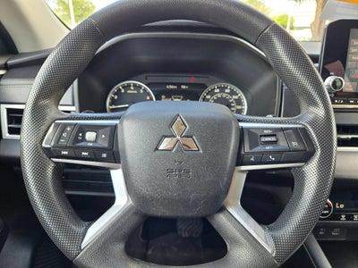 2023 Mitsubishi Outlander ES
