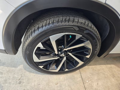 2022 Mitsubishi Outlander Base