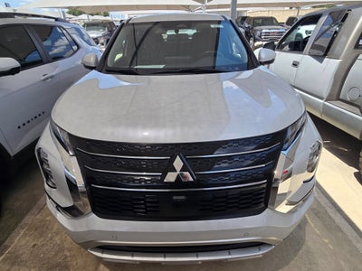 2022 Mitsubishi Outlander Base