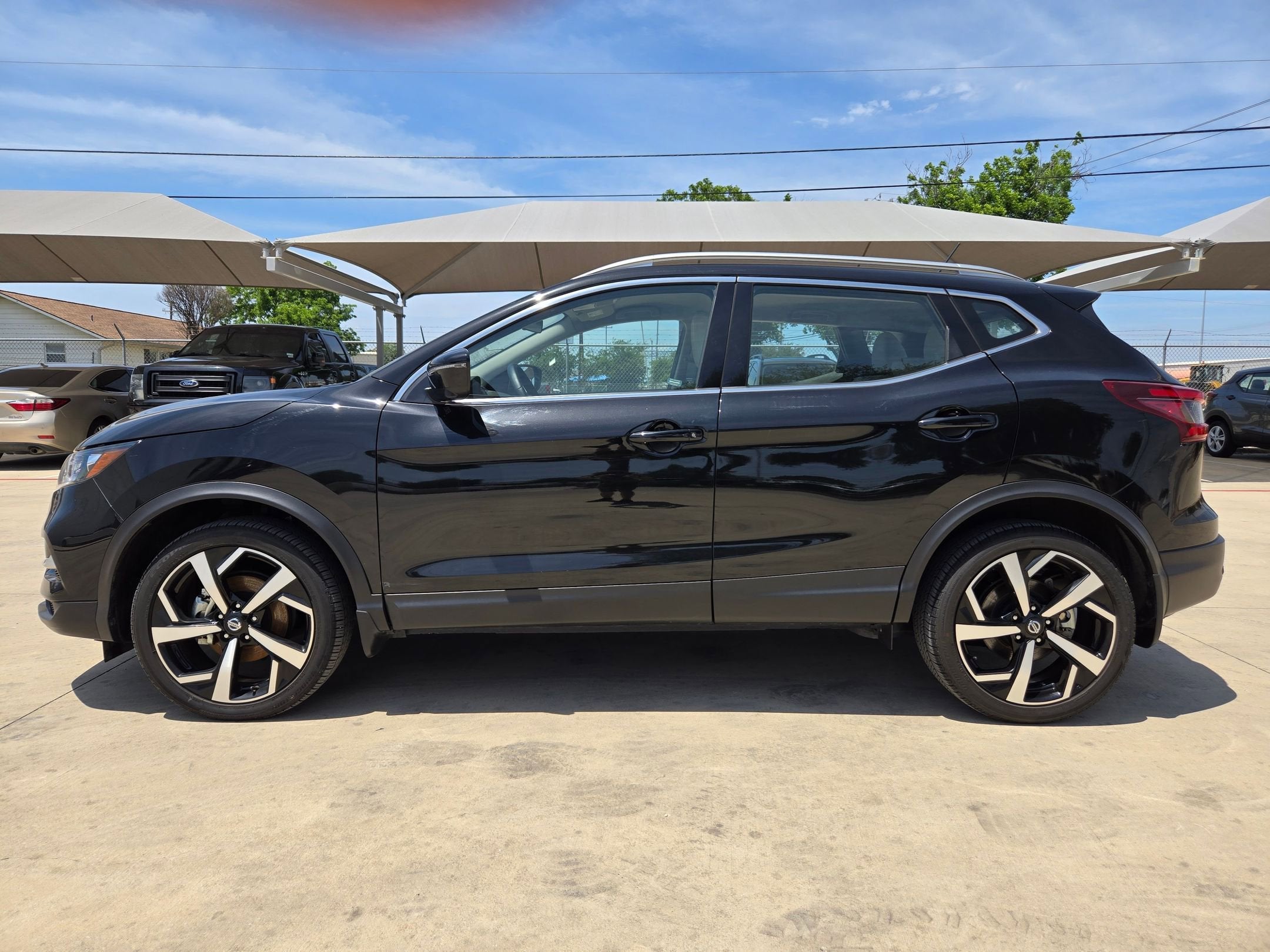 2022 Nissan Rogue Sport SL