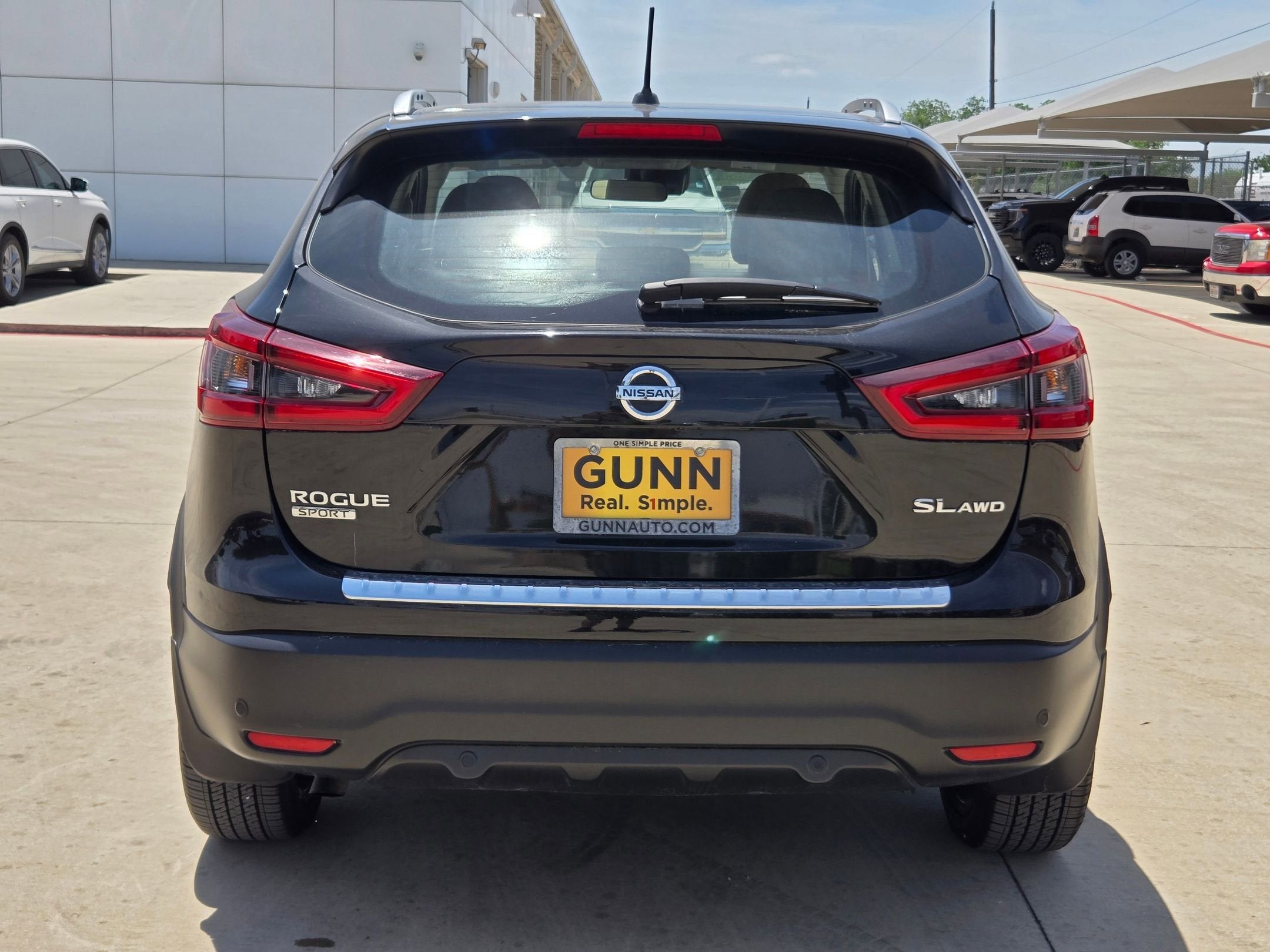 2022 Nissan Rogue Sport SL