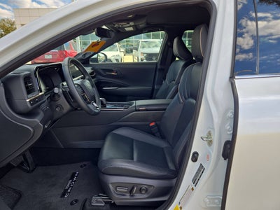 2025 Toyota Crown Platinum