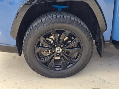 2022 Toyota RAV4 Hybrid SE