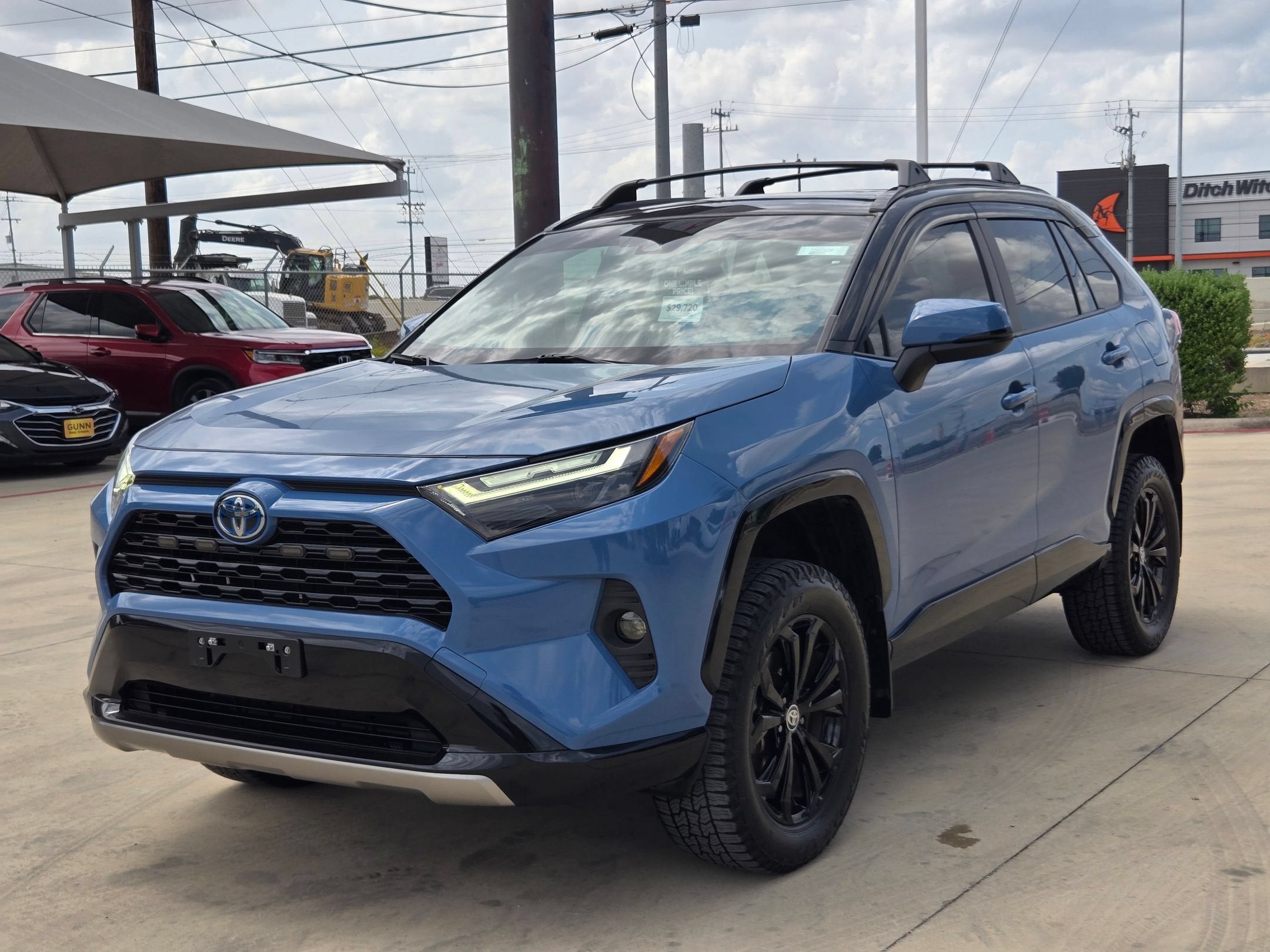 2022 Toyota RAV4 Hybrid SE