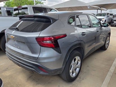 2025 Chevrolet Trax LS