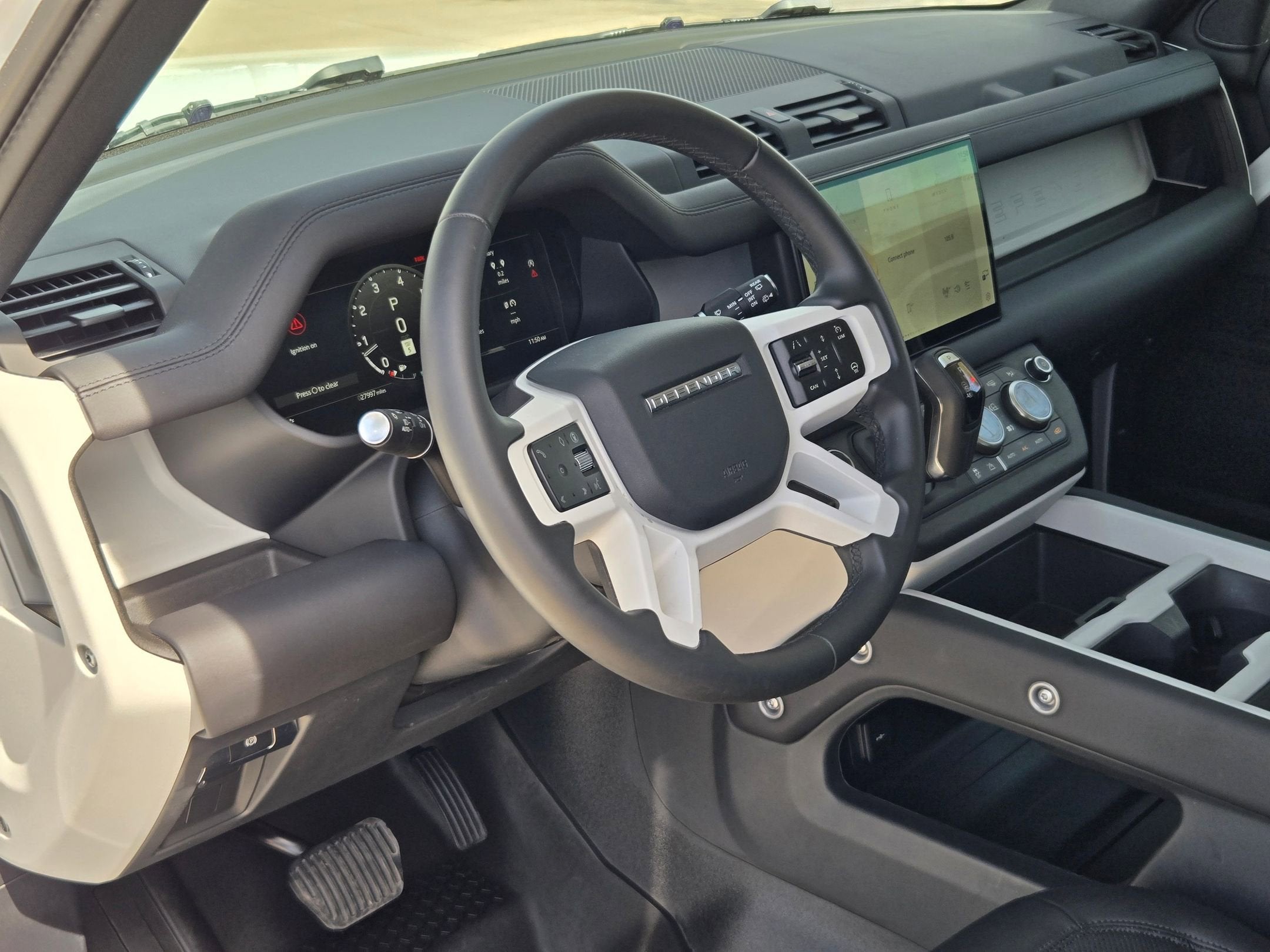 2025 Land Rover Defender S