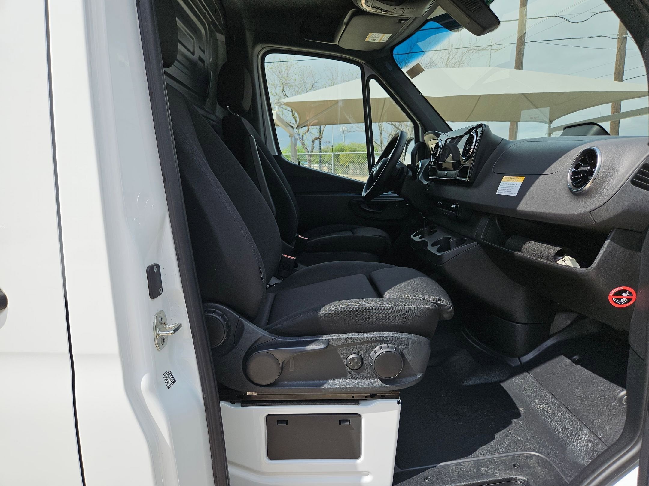 2025 Mercedes-Benz Sprinter Cargo Van 144 WB