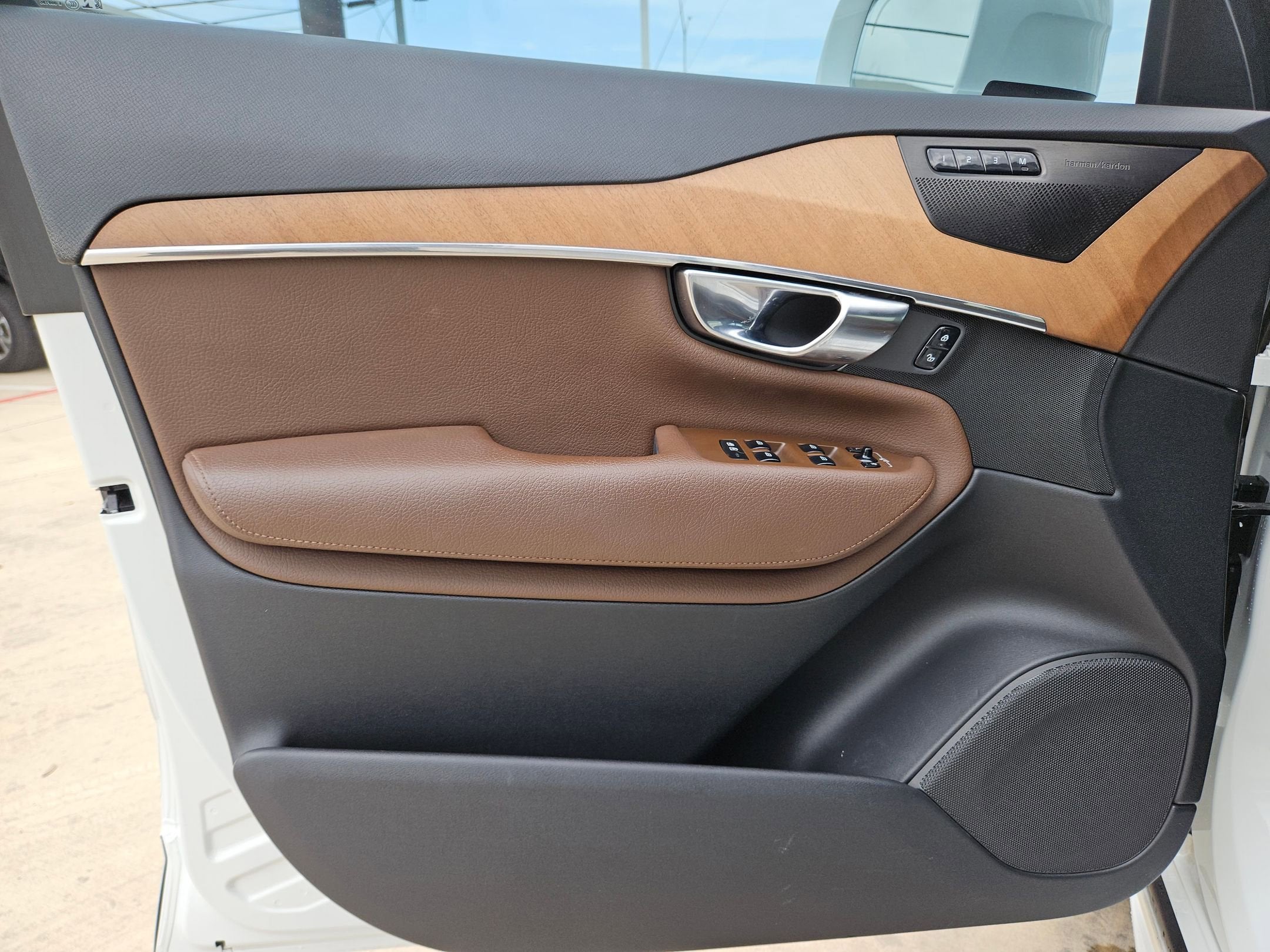 2022 Volvo XC90 Momentum