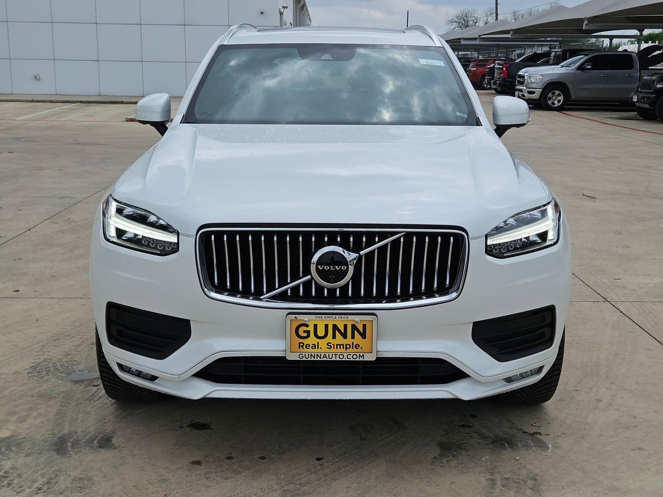 2022 Volvo XC90 Momentum