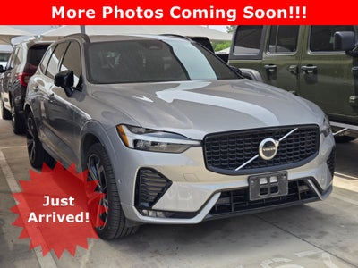 2023 Volvo XC60 Ultimate Dark Theme