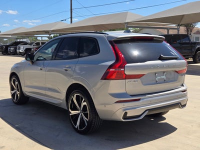 2023 Volvo XC60 Ultimate Dark Theme