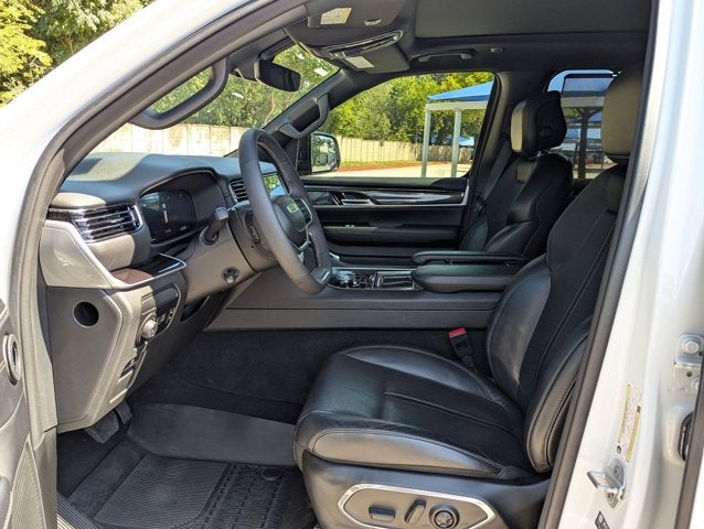 2023 Jeep Wagoneer L Base