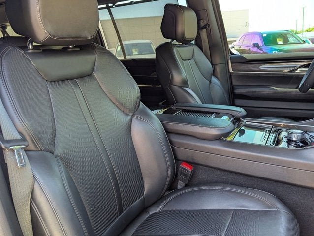 2023 Jeep Wagoneer L Base