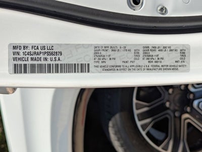 2023 Jeep Wagoneer L Base