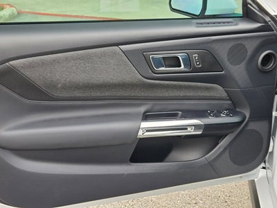 2025 Ford Mustang Base