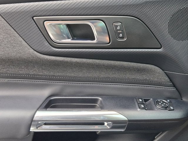 2025 Ford Mustang Base