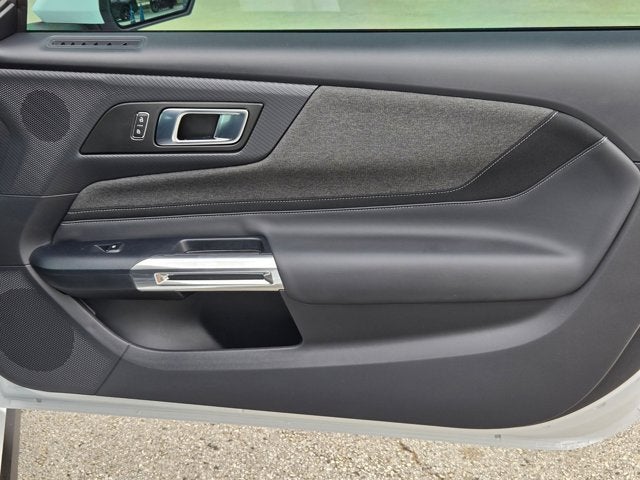 2025 Ford Mustang Base