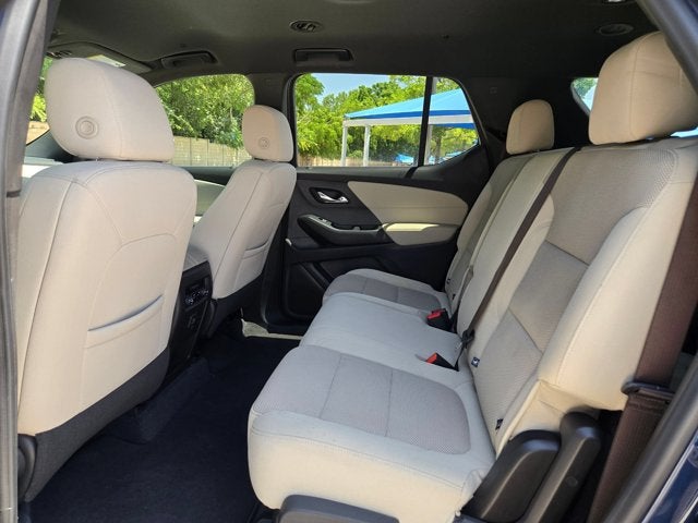 2022 Chevrolet Traverse LS