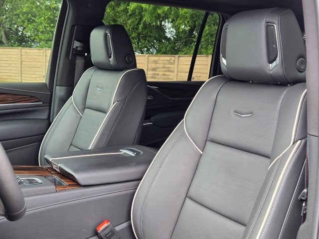 2024 Cadillac Escalade ESV 4WD Premium Luxury