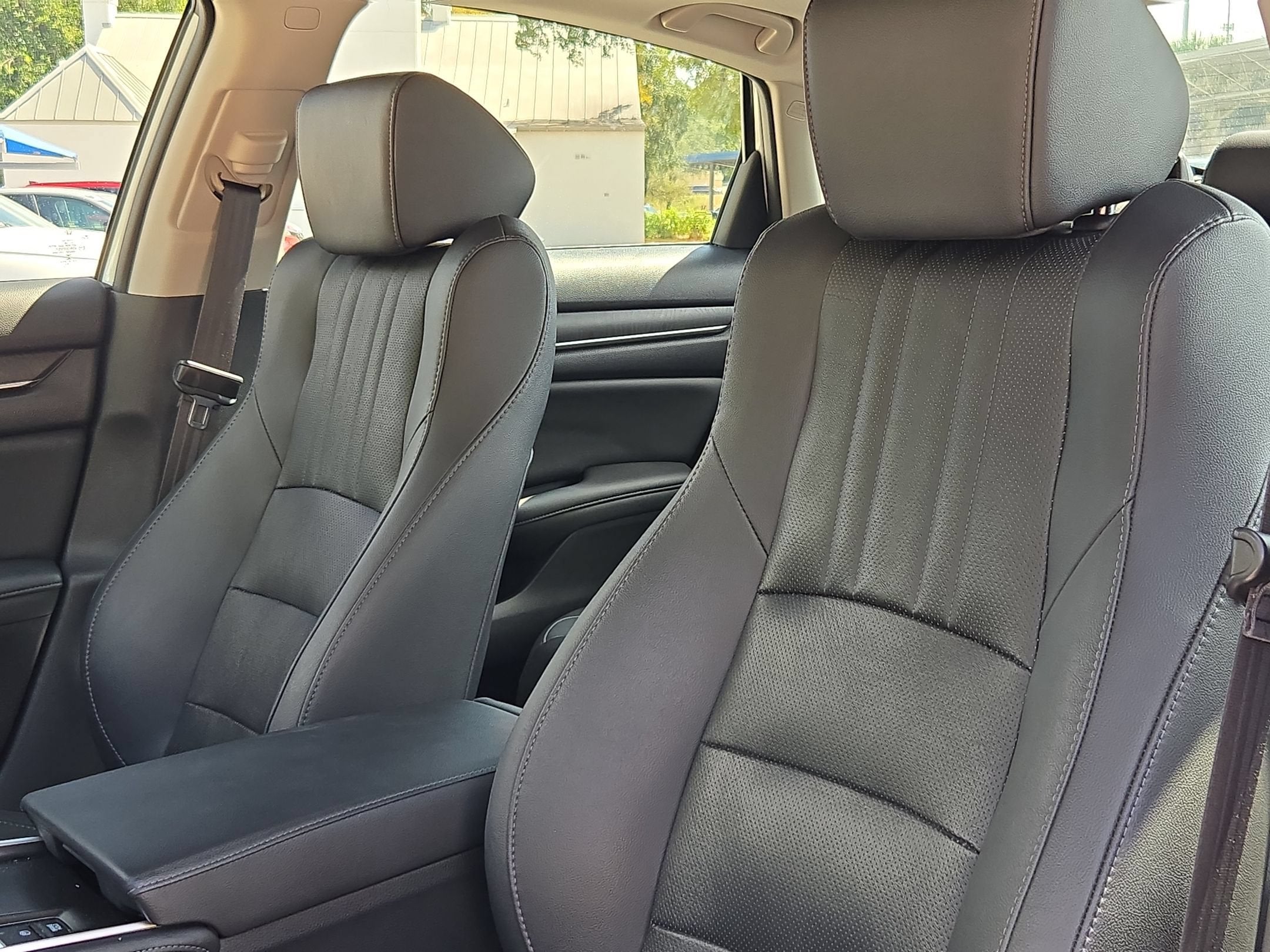 2020 Honda Accord Touring - Photo 13